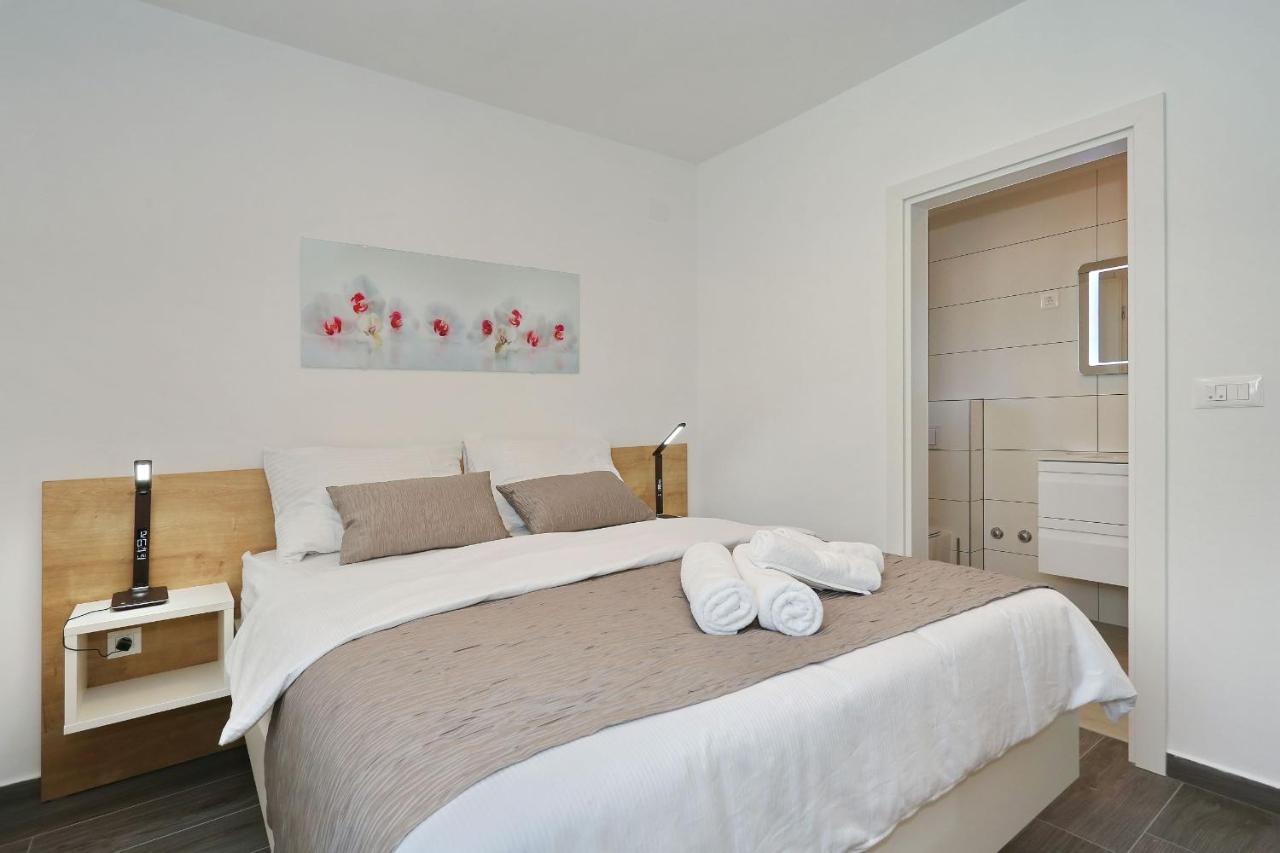 Villa Ankora 2 With Heated Pool Biograd Na Moru Exterior photo
