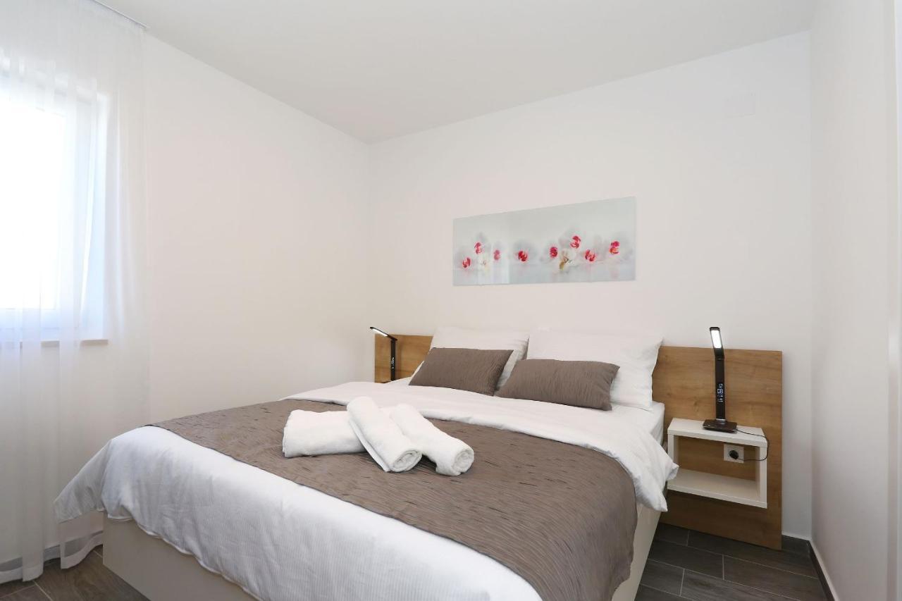 Villa Ankora 2 With Heated Pool Biograd Na Moru Exterior photo
